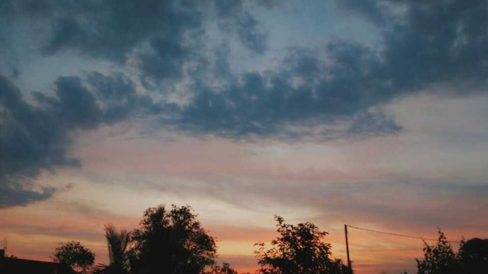 Risalah senja kepada teman