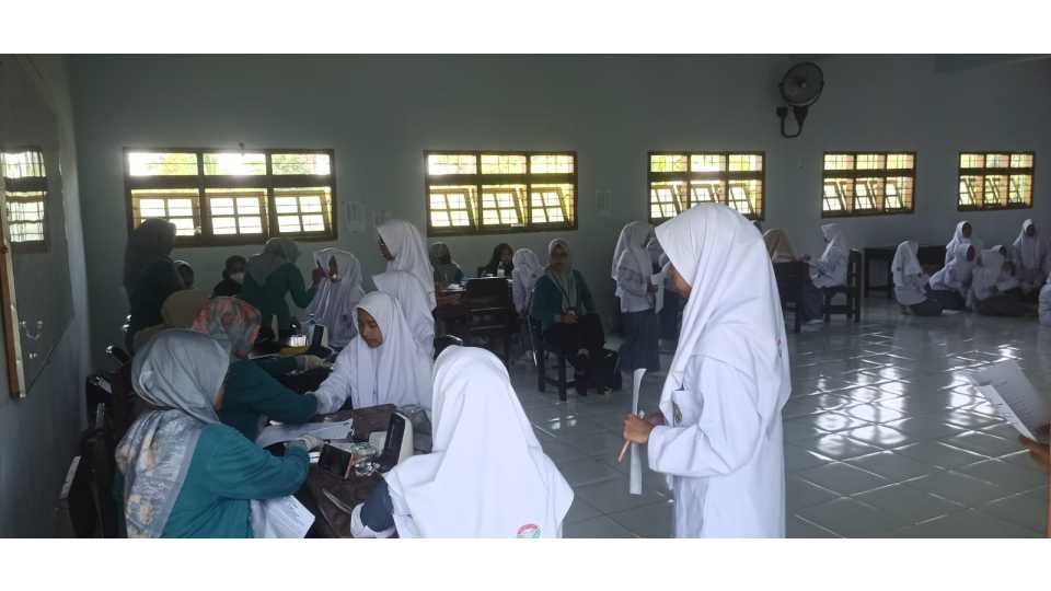 MA Unggulan Nuris & Puskesmas Sumbersari Kolaborasi: Cek Kesehatan Demi Siswa Kelas X Bebas Cemas Belajar!